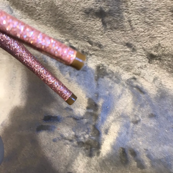 SALE! 💗Bakers Sparkle Pump!💗 - Picture 5 of 7